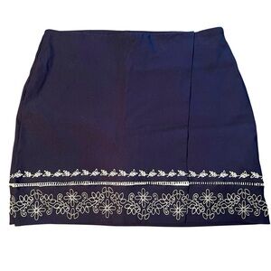 Crown & Ivy Navy Blue Embroidered Wrap Skirt / Skort - Size 8‎